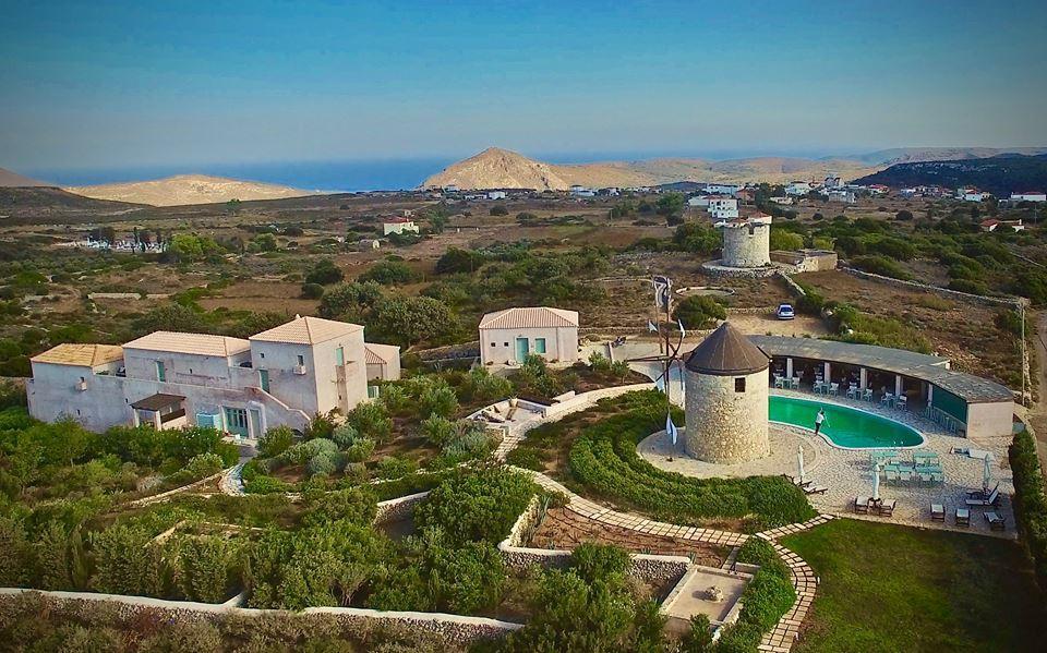The Windmill Resort Mitáta المظهر الخارجي الصورة