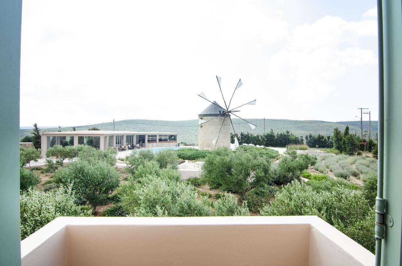 The Windmill Resort Mitáta المظهر الخارجي الصورة