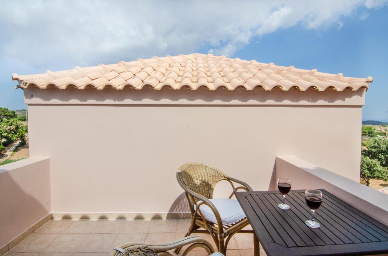 The Windmill Resort Mitáta المظهر الخارجي الصورة